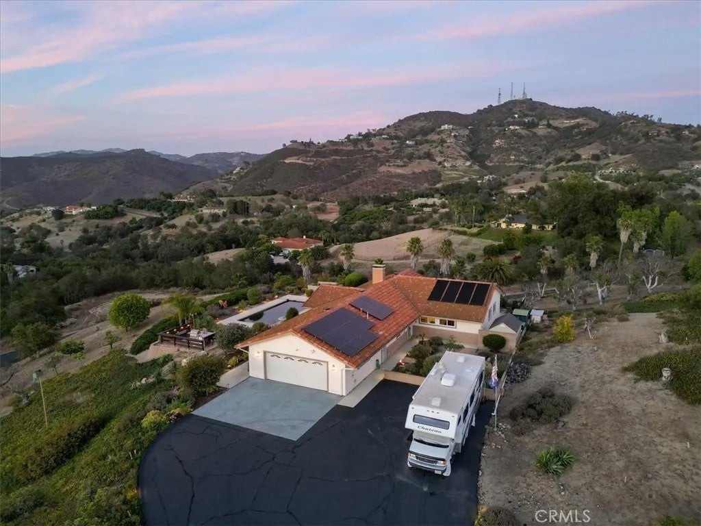Photo of 1509 Macadamia Drive, Fallbrook, CA 92028 (MLS # ND26173258)