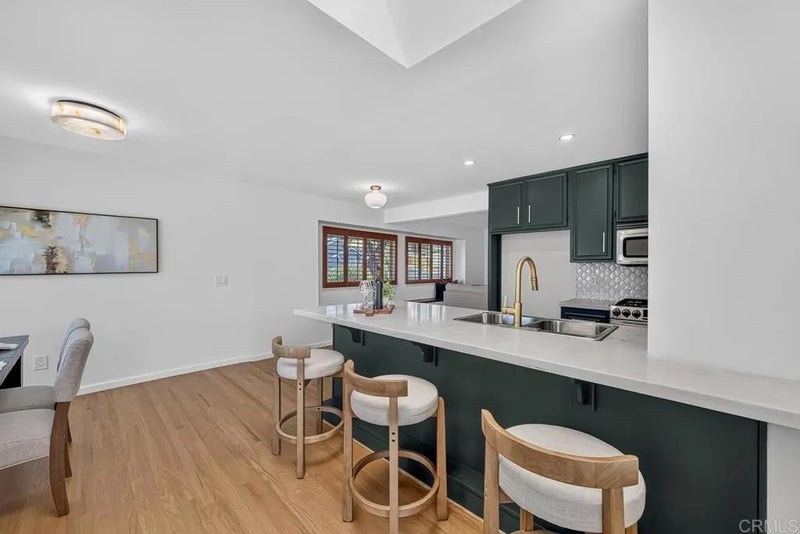2595 Calle Tres Lomas