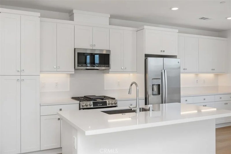 1200 Lasso Way 301