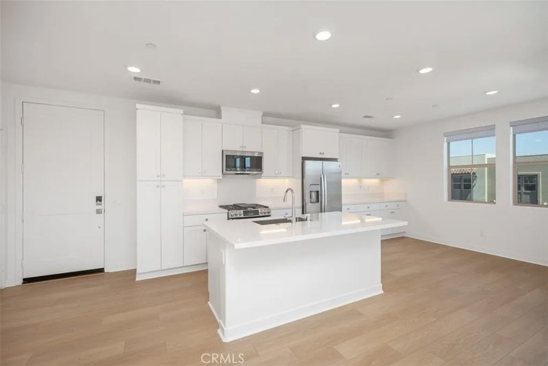 1200 Lasso Way 301
