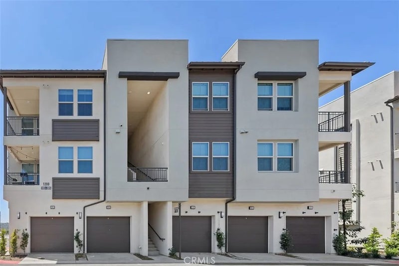 1200 Lasso Way 301