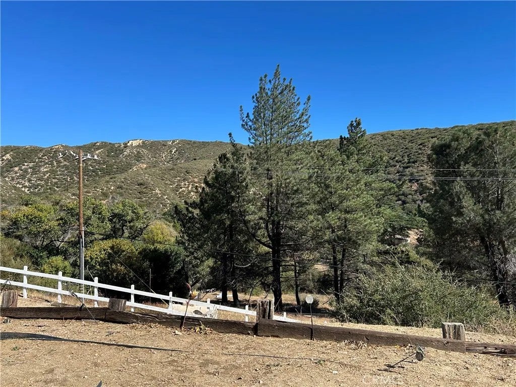 43155 Lake Hughes