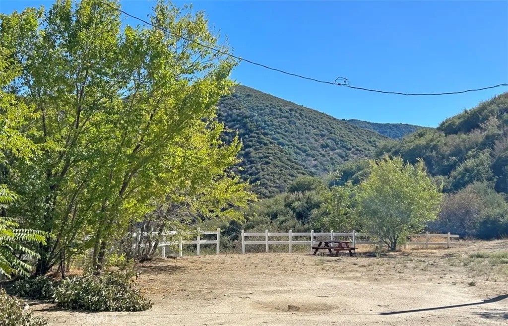 43155 Lake Hughes