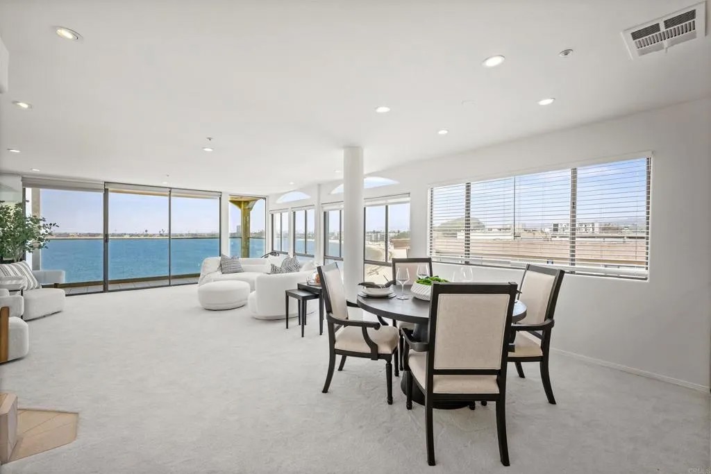 3868 Riviera Dr 4A