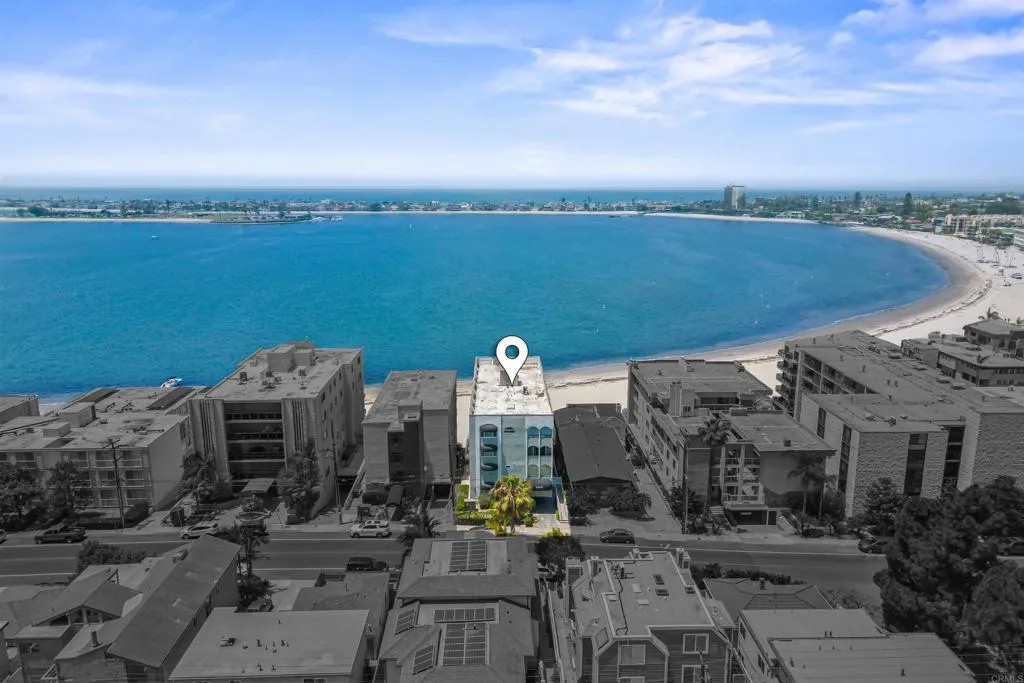 3868 Riviera Dr 4A