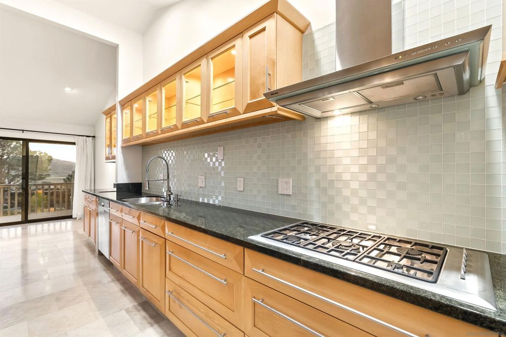 Photo of 13024 Caminito Mar Villa, Del Mar, CA 92014 (MLS # 2600800)