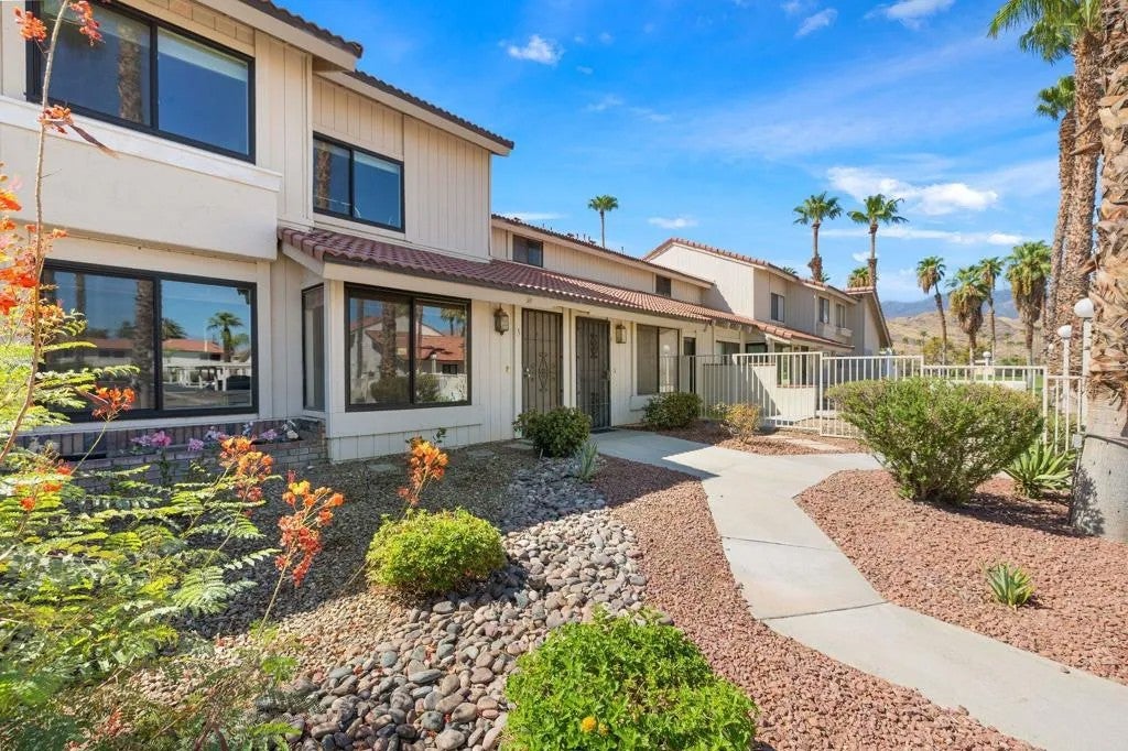 Photo of 5951 Montecito Drive #5, Palm Springs, CA 92264 (MLS # 219151865DA)