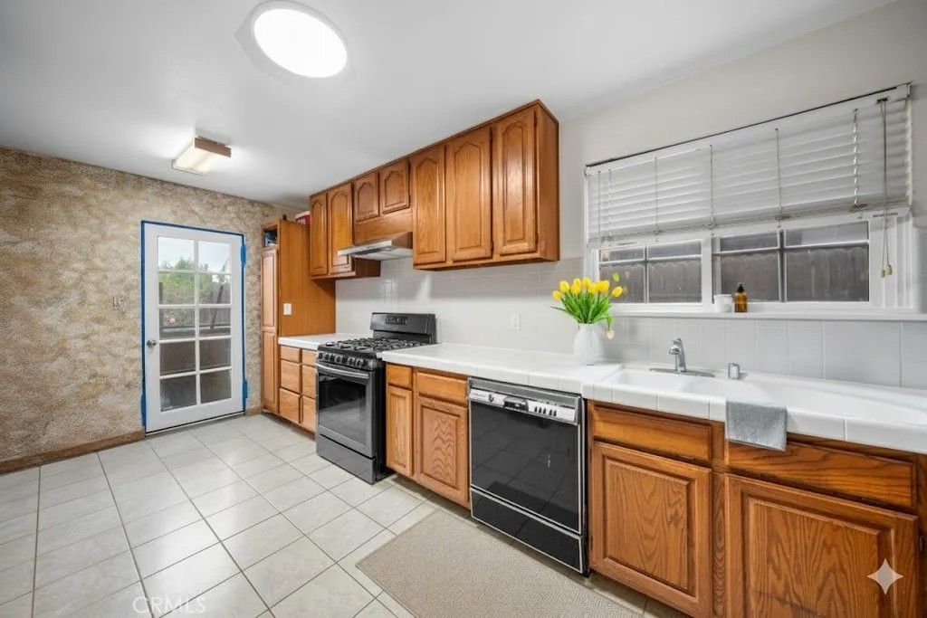 Photo of 16738 Index, Granada Hills, CA 91344 (MLS # DW25282458)