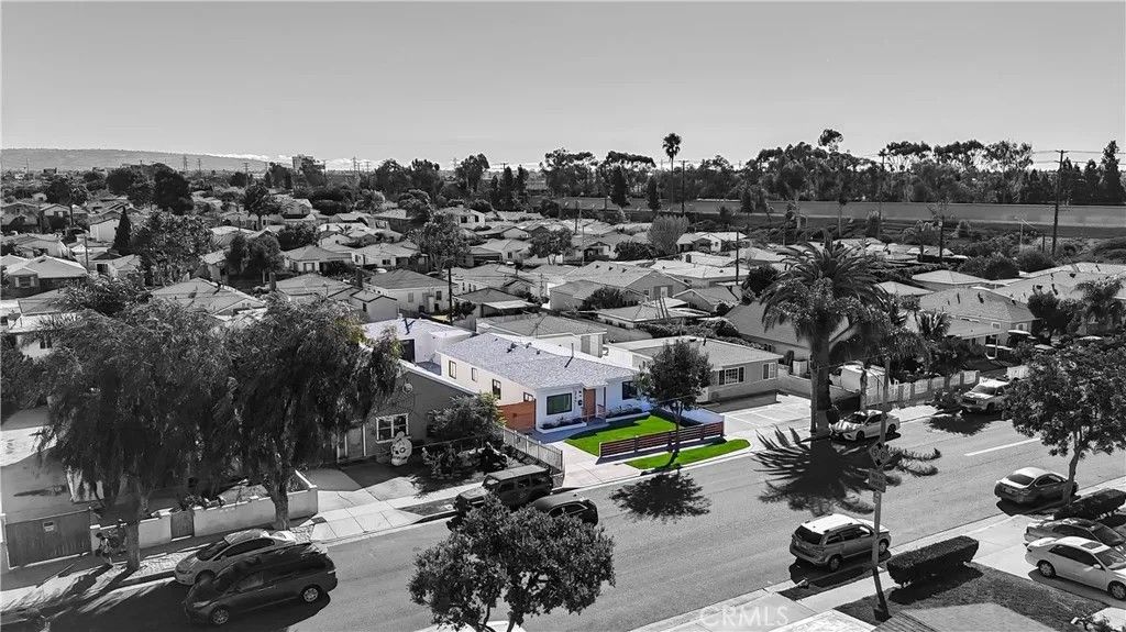 Photo of 5146 W 135th St, Hawthorne, CA 90250 (MLS # CV25240800)