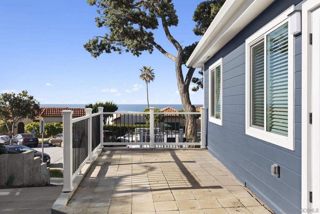 Photo of 725 Coast Boulevard S, La Jolla, CA 92037 (MLS # 260002740)