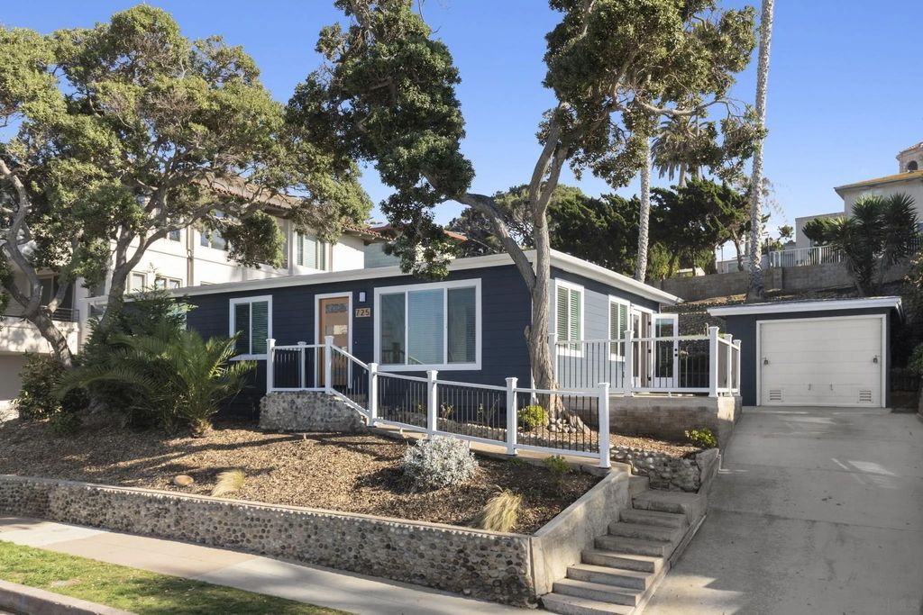 Photo of 725 Coast Boulevard S, La Jolla, CA 92037 (MLS # 260002740)