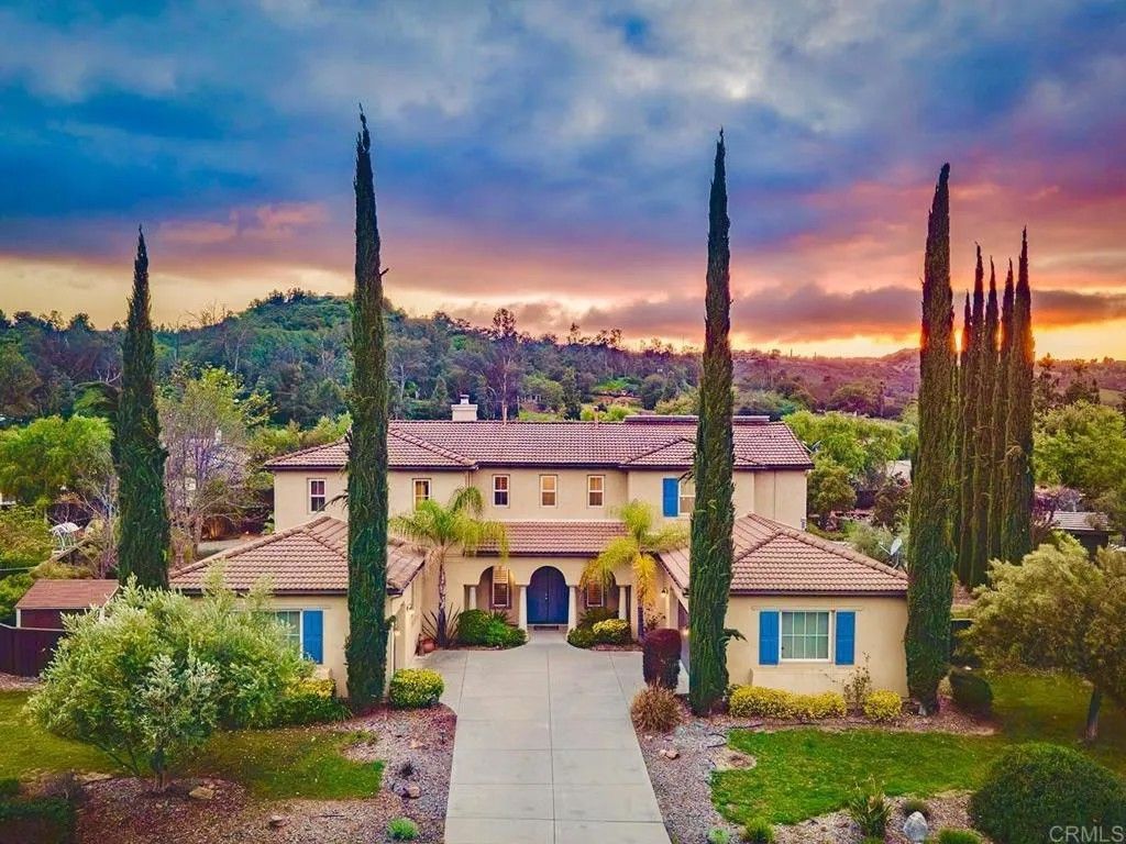 Photo of 27430 Saint Andrews Lane, Valley Center, CA 92082 (MLS # NDP2602280)