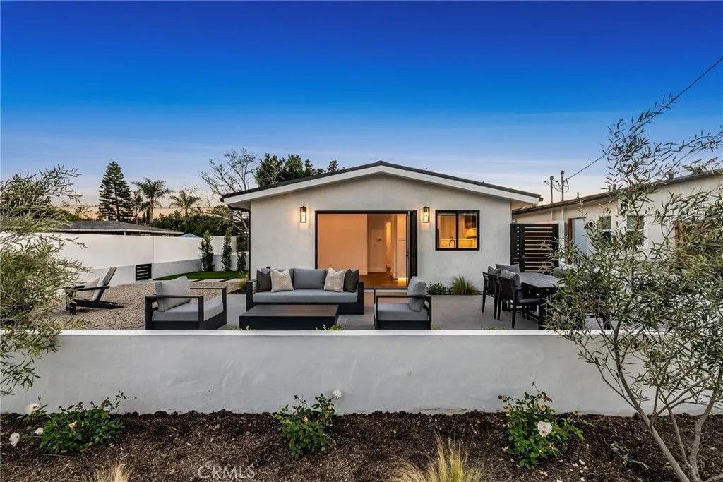 Photo of 251 Costa Mesa St #A, Costa Mesa, CA 92627 (MLS # OC26045986)