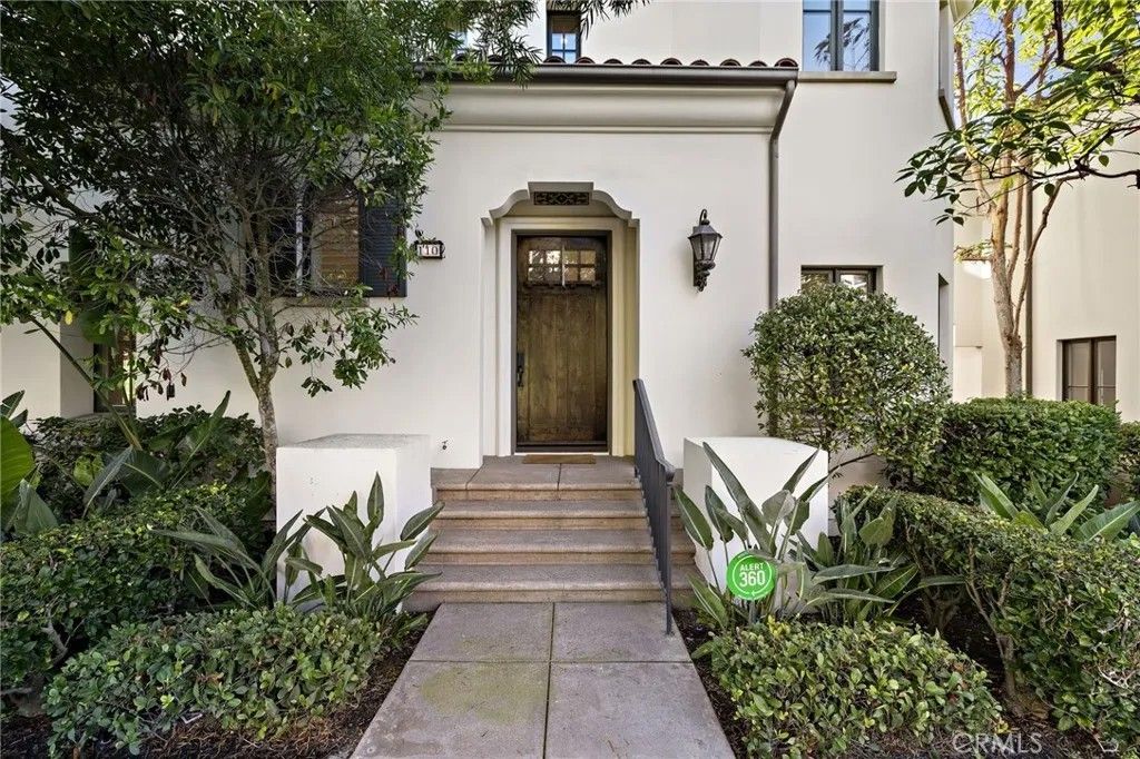 Photo of 110 Sidney Bay Dr, Newport Coast, CA 92657 (MLS # OC26037974)