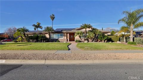 Photo of 635 W 16th St, Upland, CA 91784 (MLS # CV26010027)