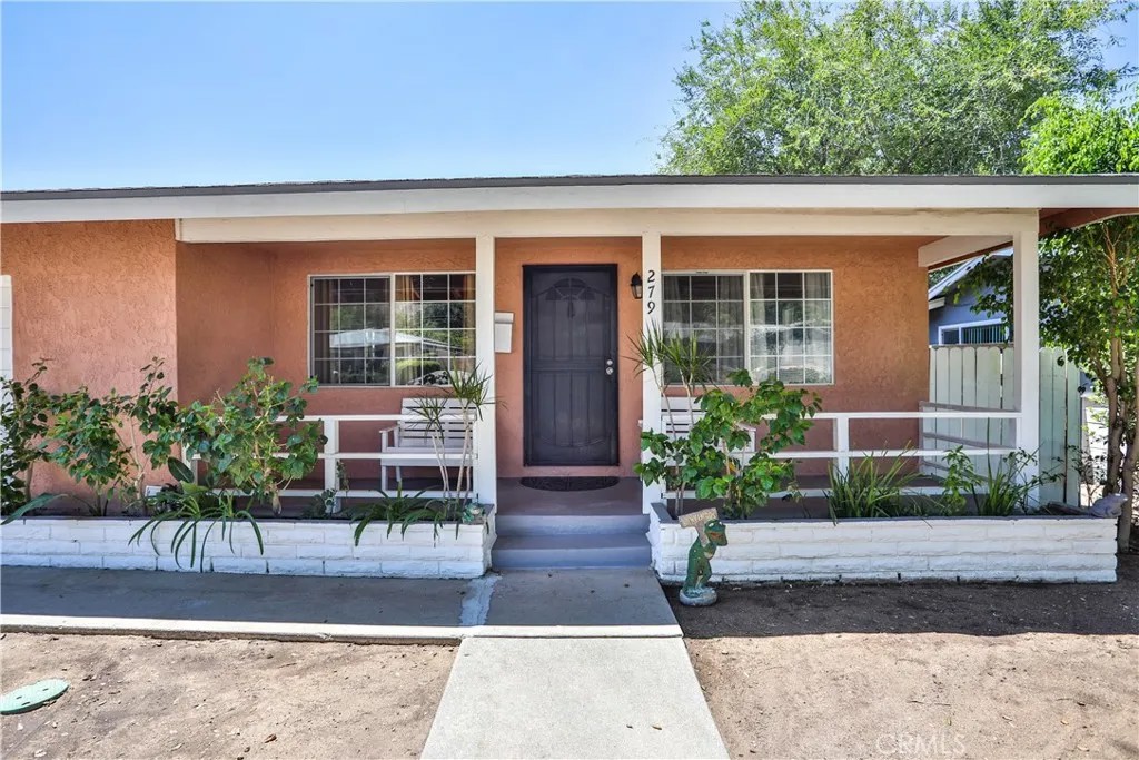 279 E 45 Street
