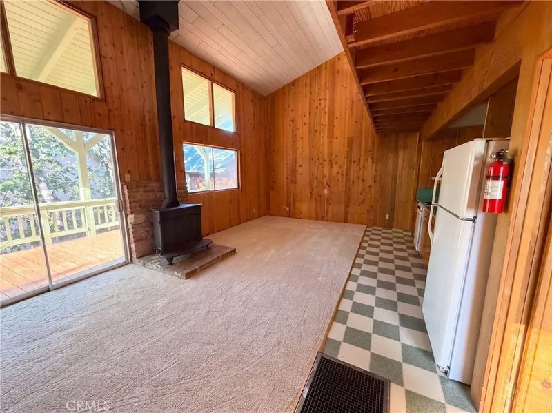 577 Oak Knoll