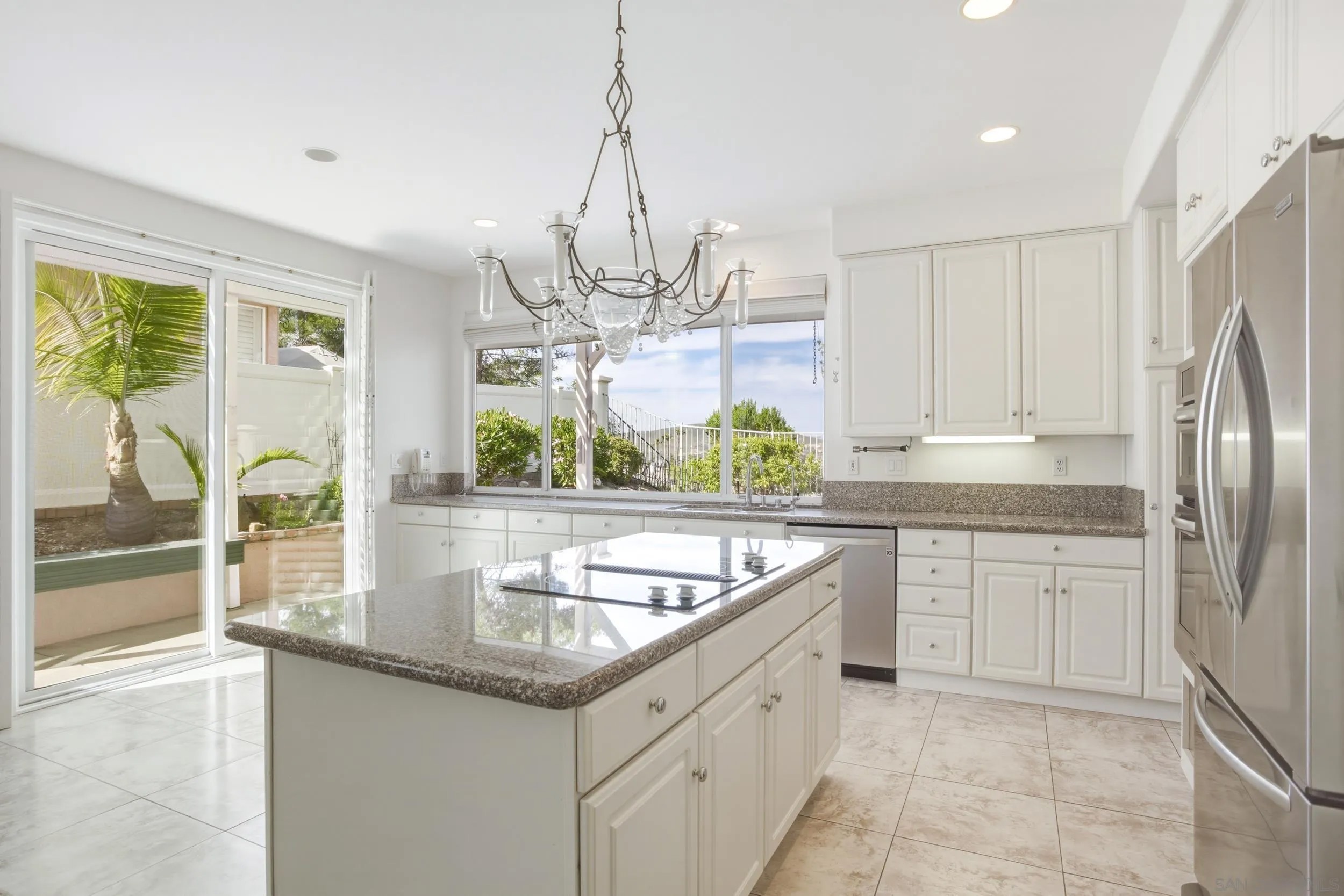 881 Windridge Circle