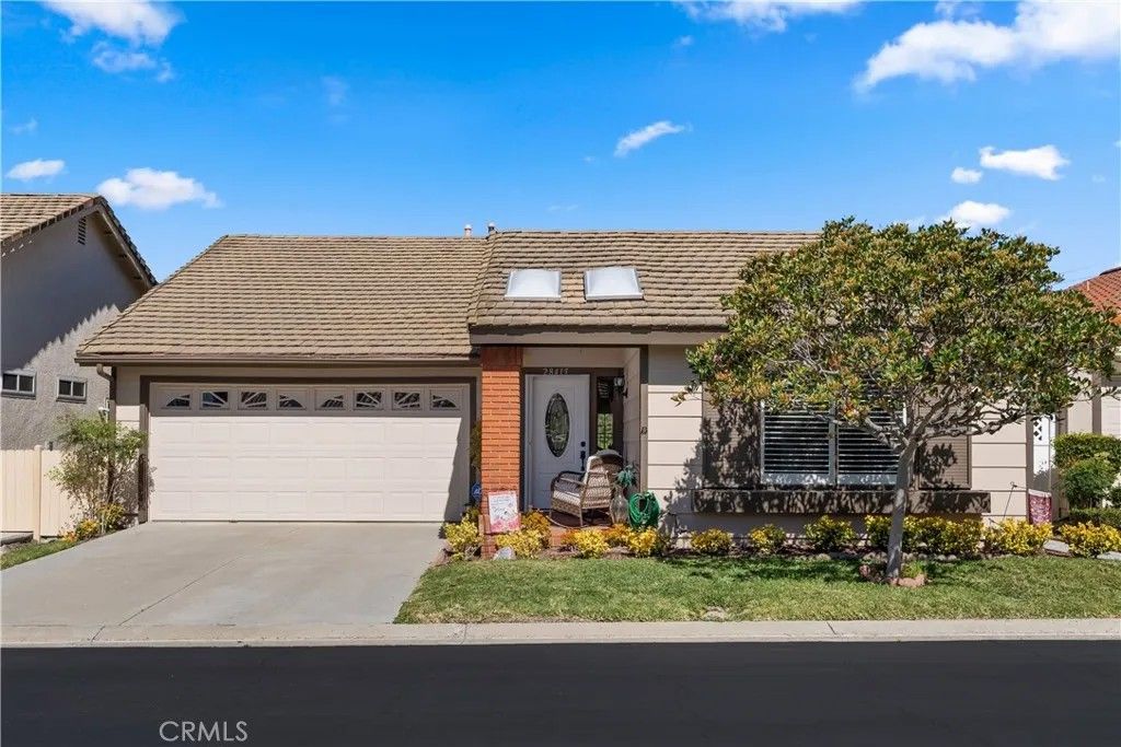 Photo of 28415 Alava, Mission Viejo, CA 92692 (MLS # OC26084185)