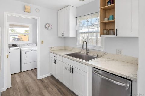 Tiny photo for 6549 Glenroy St, San Diego, CA 92120 (MLS # 250042191)