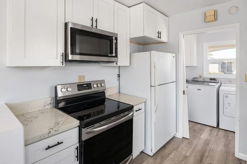 Tiny photo for 6549 Glenroy St, San Diego, CA 92120 (MLS # 250042191)