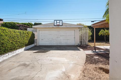 Tiny photo for 6549 Glenroy St, San Diego, CA 92120 (MLS # 250042191)