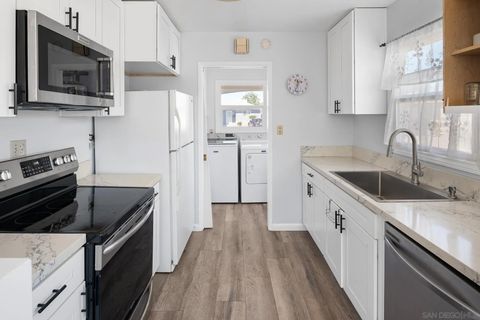 Tiny photo for 6549 Glenroy St, San Diego, CA 92120 (MLS # 250042191)