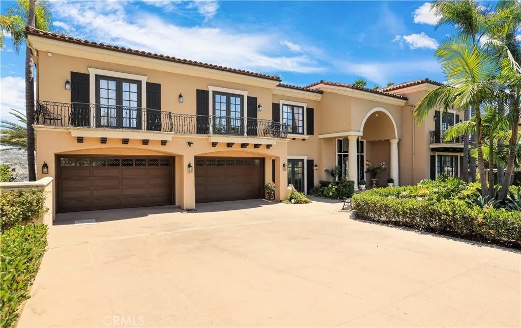 6 Riverstone