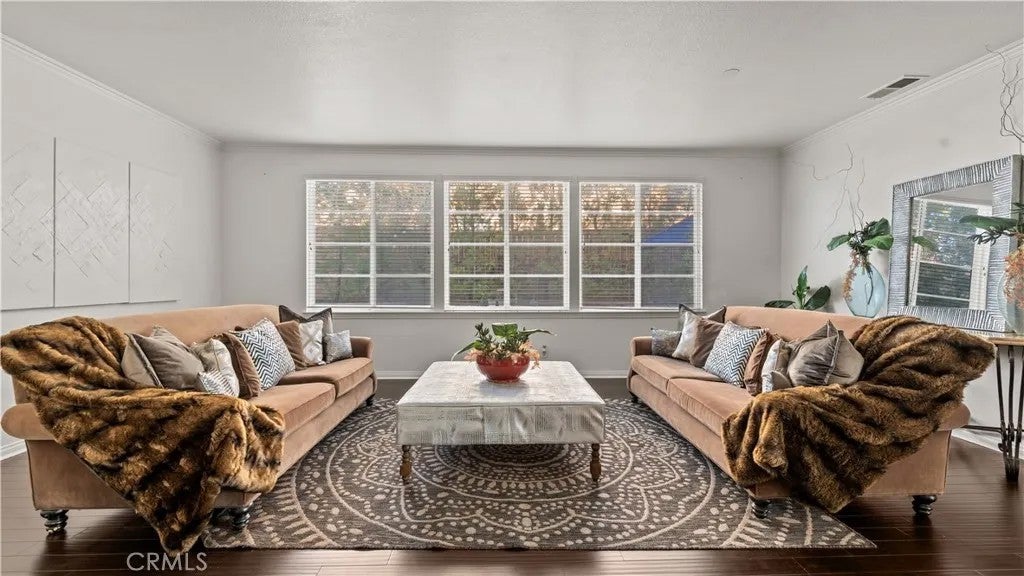 17262 Carrotwood