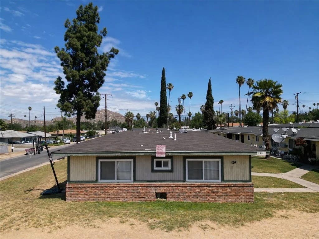 Photo of 1195 W Spring Street, Riverside, CA 92507 (MLS # CV26019641)