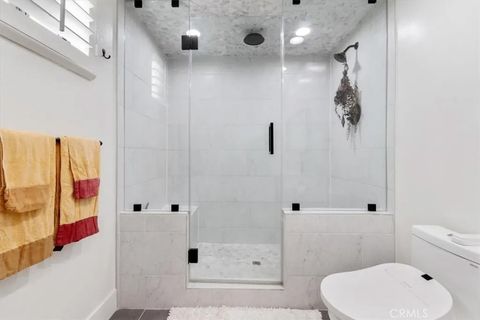 Tiny photo for 15133 Magnolia Blvd #E, Sherman Oaks, CA 91403 (MLS # SR25245303)