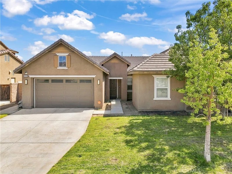 12809 fontainebleau Drive