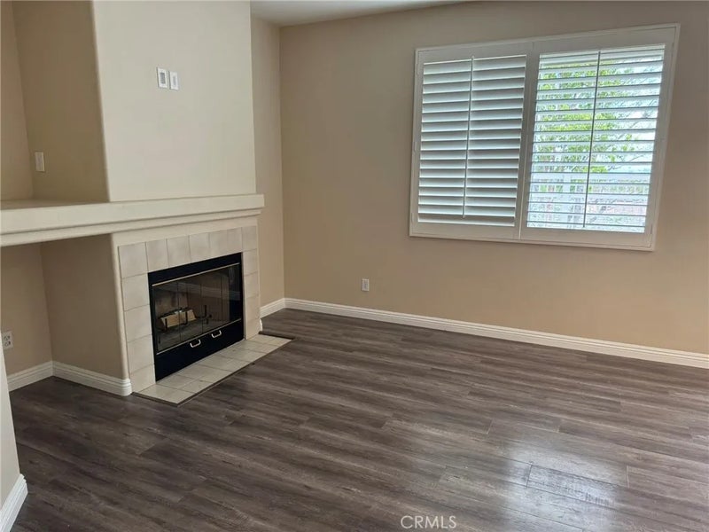 16 Torres Pointe