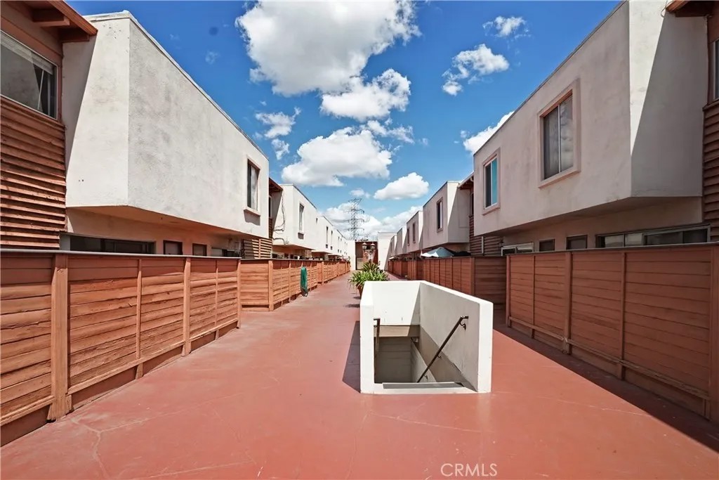 7033 Stewart And Gray Road 6