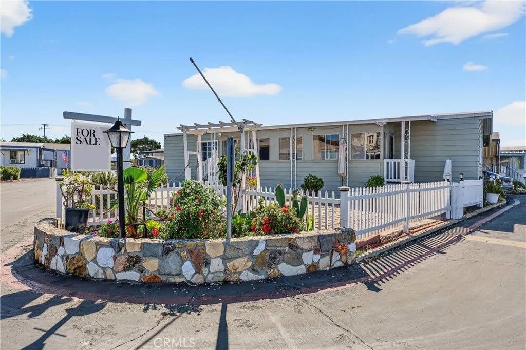 Photo of 201 E Arrow Hwy #12, Glendora, CA 91740 (MLS # DW25249571)