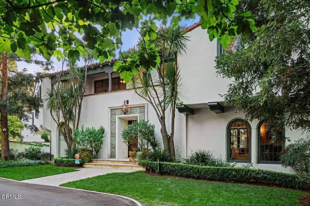4166 Woodleigh Lane