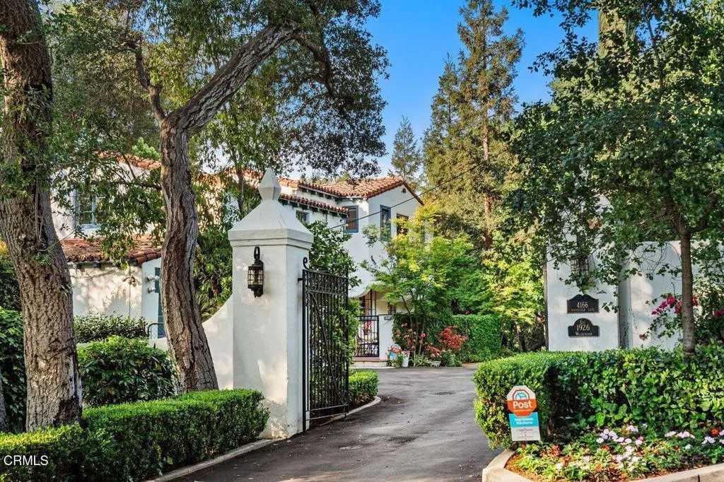 4166 Woodleigh Lane
