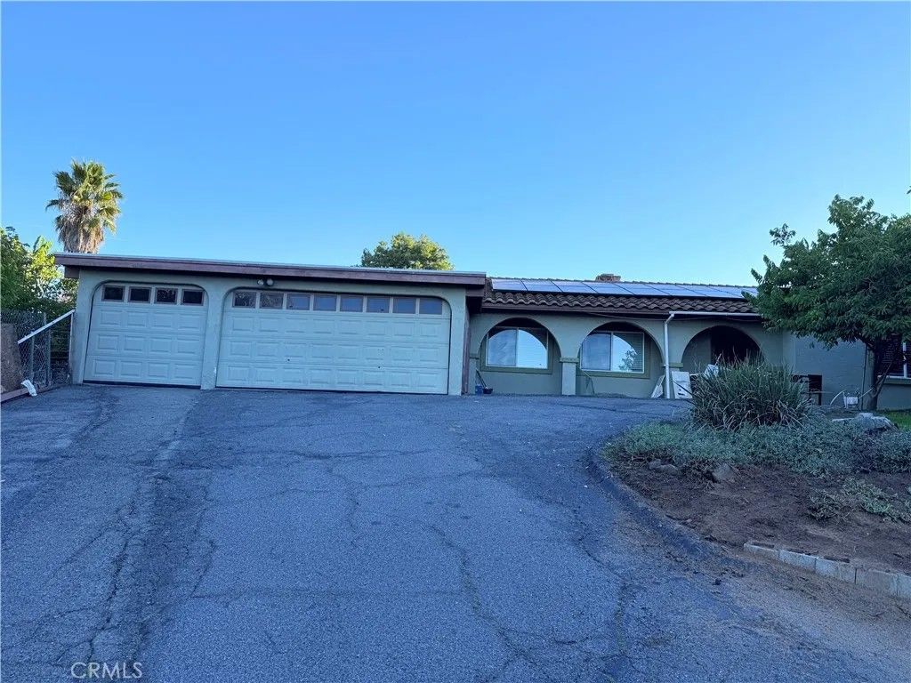 Photo of 1034 Avocado Ave, Escondido, CA 92026 (MLS # PW25267101)