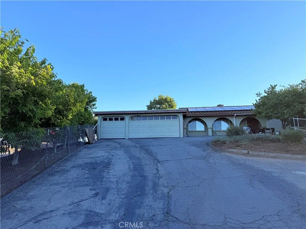 Photo of 1034 Avocado Ave, Escondido, CA 92026 (MLS # PW25267101)
