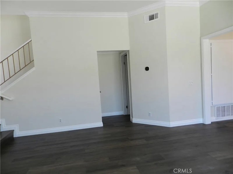 24393 Hillsdale 18