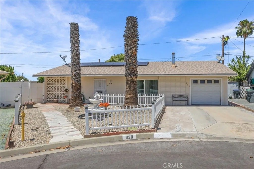 Photo of 620 Snead Drive, Hemet, CA 92543 (MLS # IG26106374)