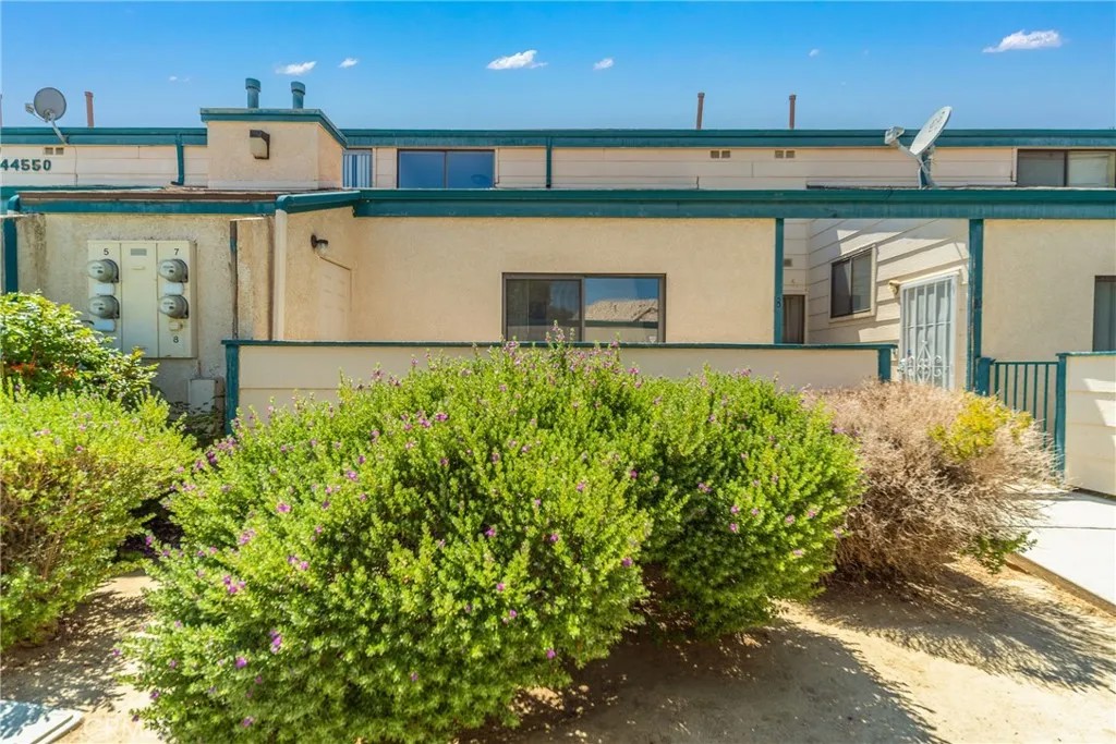 44550 15th Street East 8