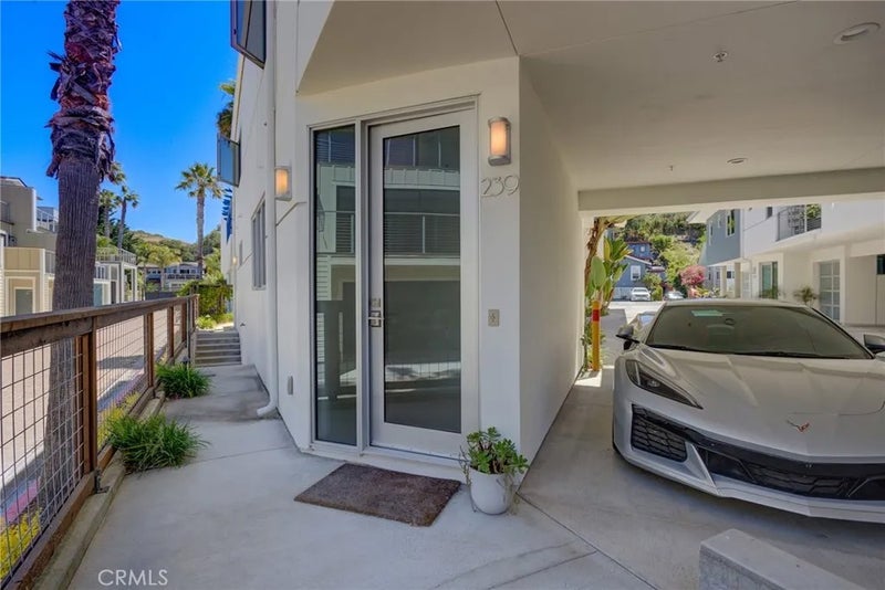 239 San Miguel