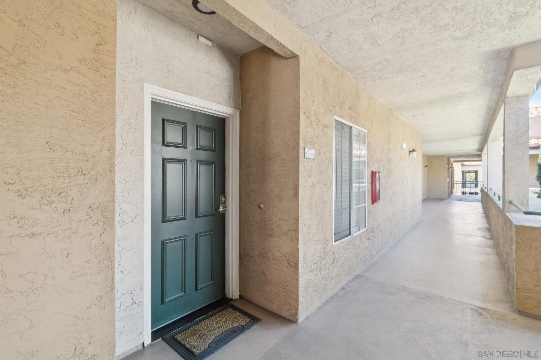 2220 Camino De La Reina 302