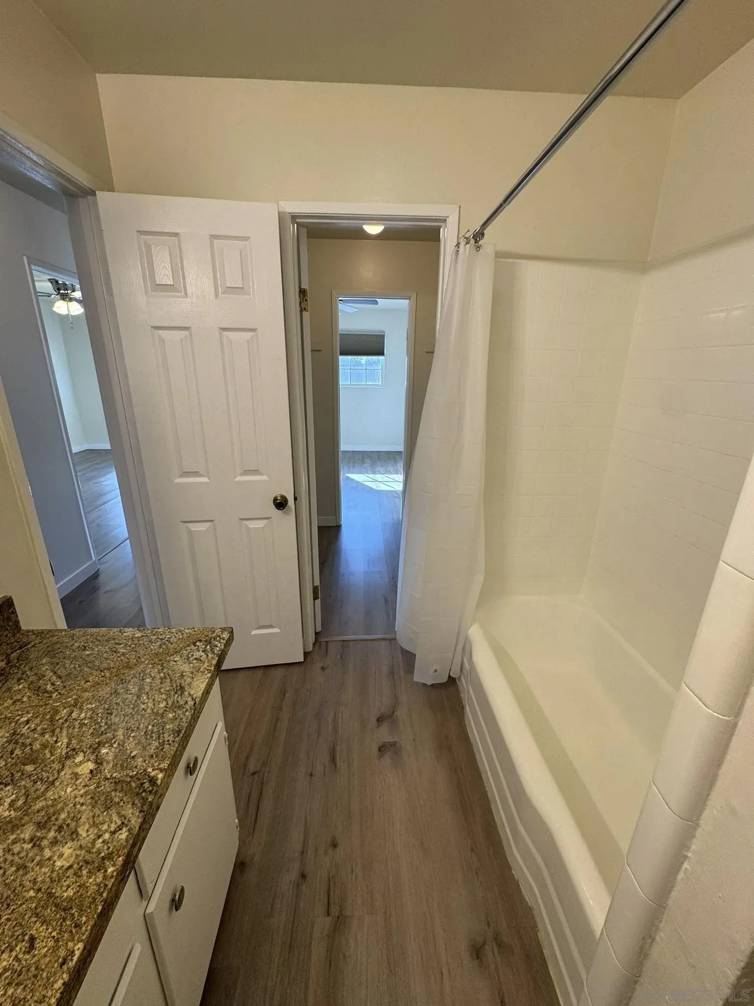 El Cajon, California 92020, United States, 2 Bedrooms Bedrooms, ,1 BathroomBathrooms,Residential,Active,250378