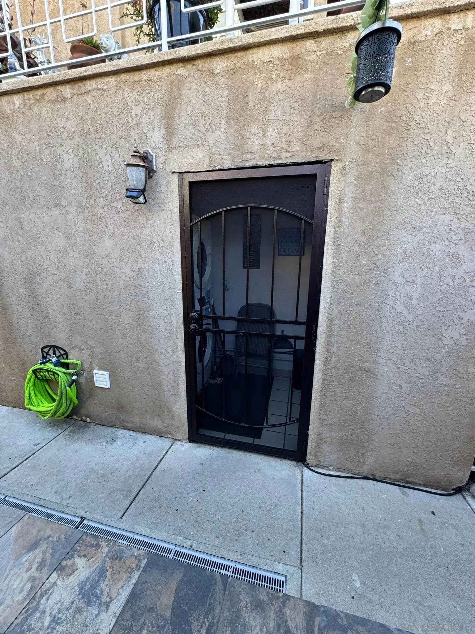 El Cajon, California 92020, United States, 2 Bedrooms Bedrooms, ,1 BathroomBathrooms,Residential,Active,250378