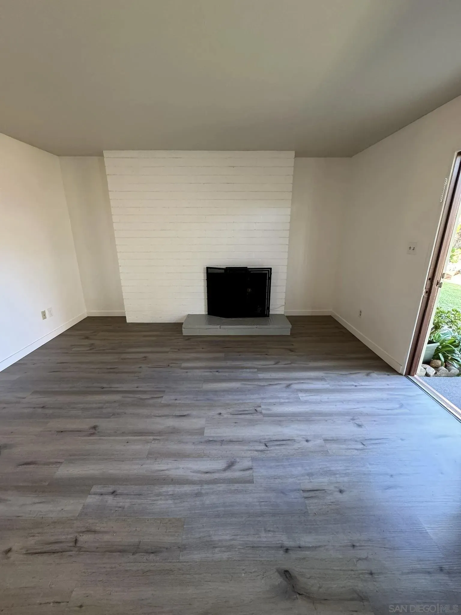 El Cajon, California 92020, United States, 2 Bedrooms Bedrooms, ,1 BathroomBathrooms,Residential,Active,250378