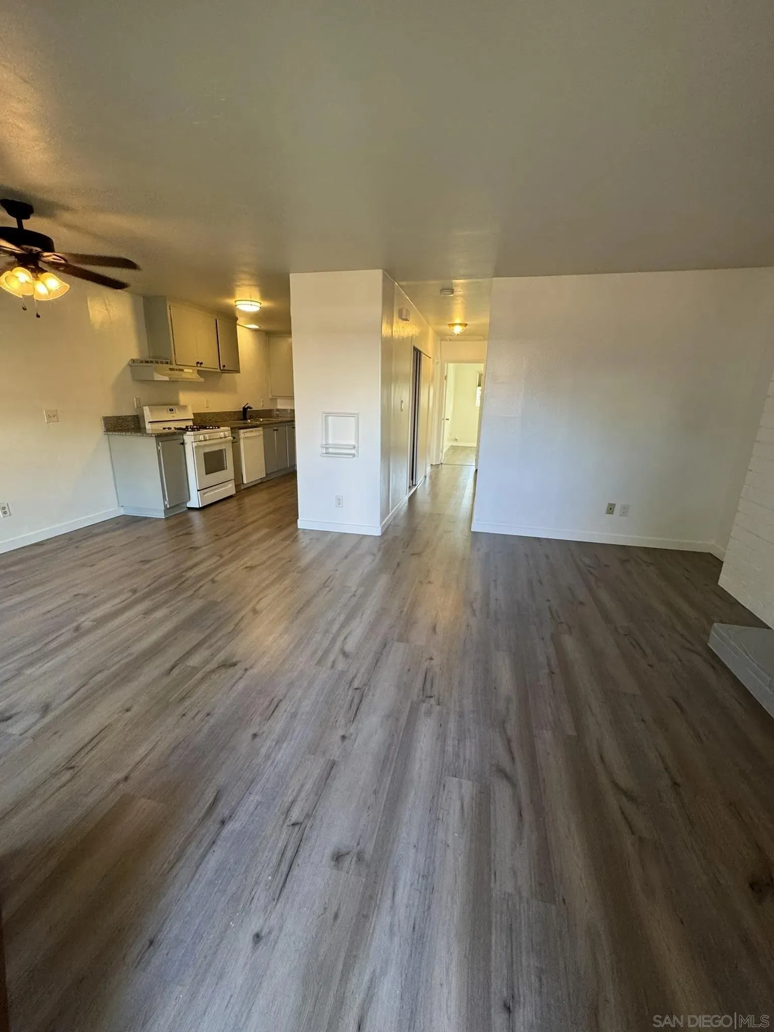 El Cajon, California 92020, United States, 2 Bedrooms Bedrooms, ,1 BathroomBathrooms,Residential,Active,250378
