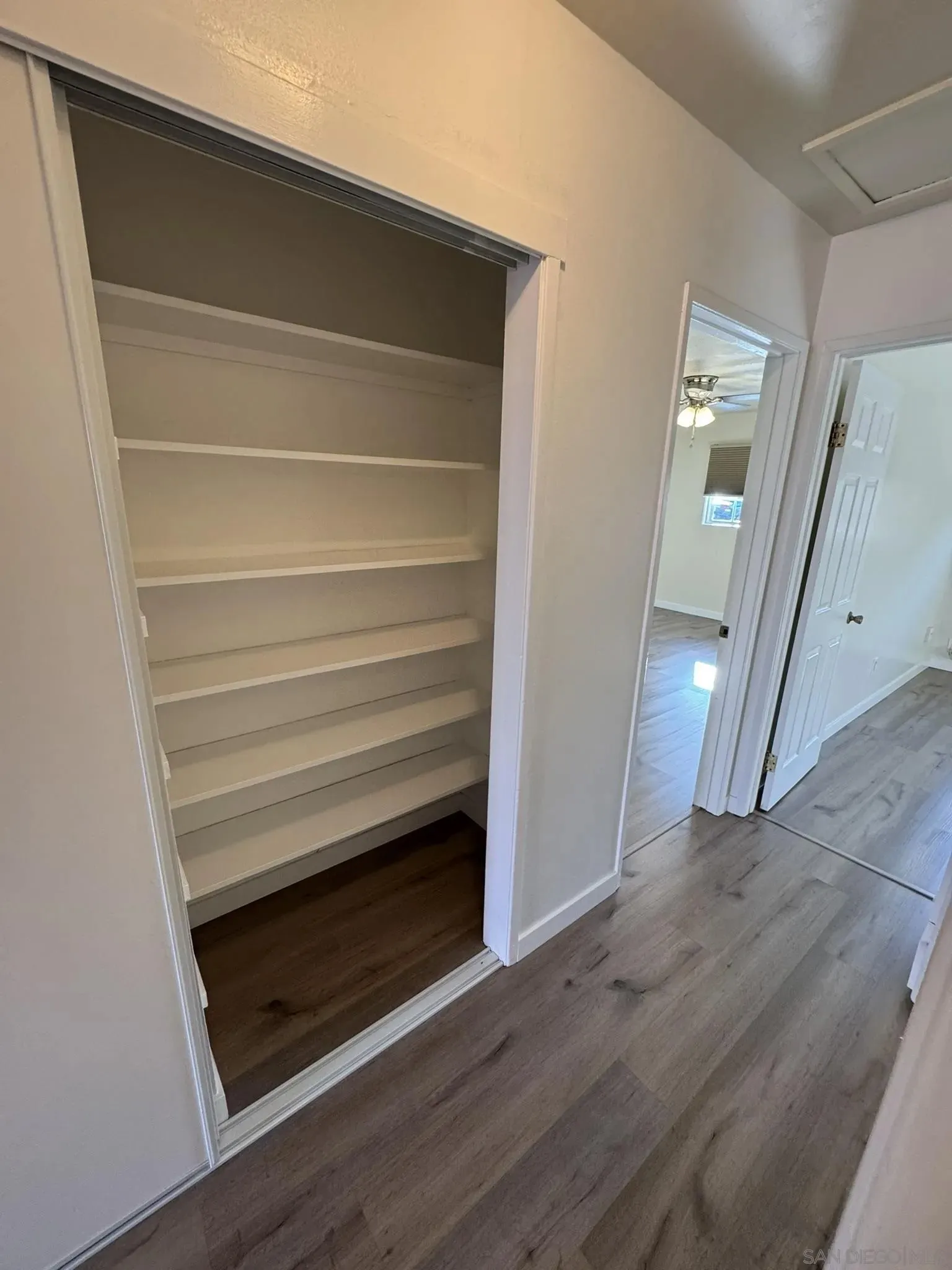 El Cajon, California 92020, United States, 2 Bedrooms Bedrooms, ,1 BathroomBathrooms,Residential,Active,250378