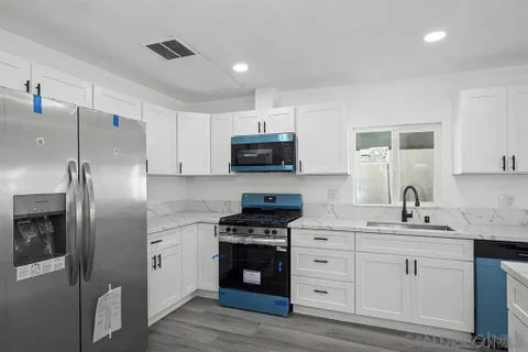 MLS: 260013642